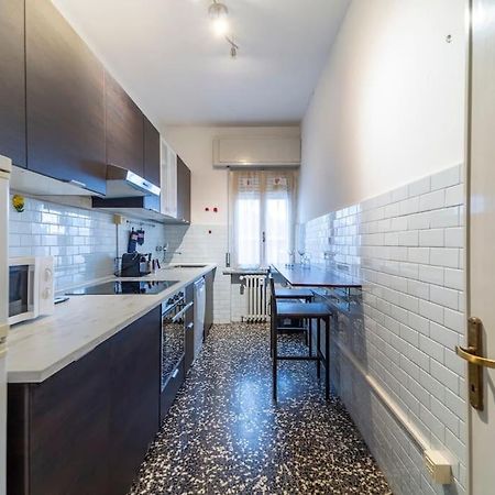 Nabucco'S Home: Centro Ospedale Parma Esterno foto