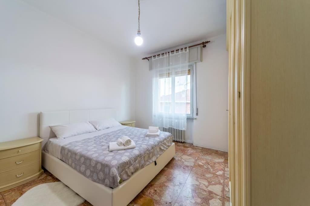 Nabucco'S Home: Centro Ospedale Parma Esterno foto